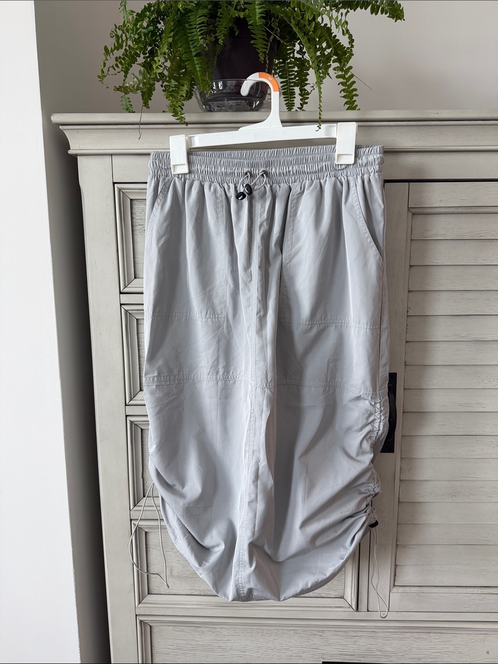 wild fable Women’s Light Gray Drawstring Skirt Size M